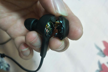 耳机外壳粘接选聚力塑料瞬间胶-强度高白化低