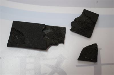 橡胶产品用这款速干胶进行粘接-强度可达撕裂材质效果不发白